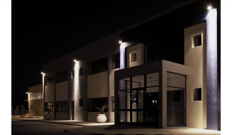 Philips LED-Scheinwerfer Projectline 30W 3000K warmweißes Licht IP65