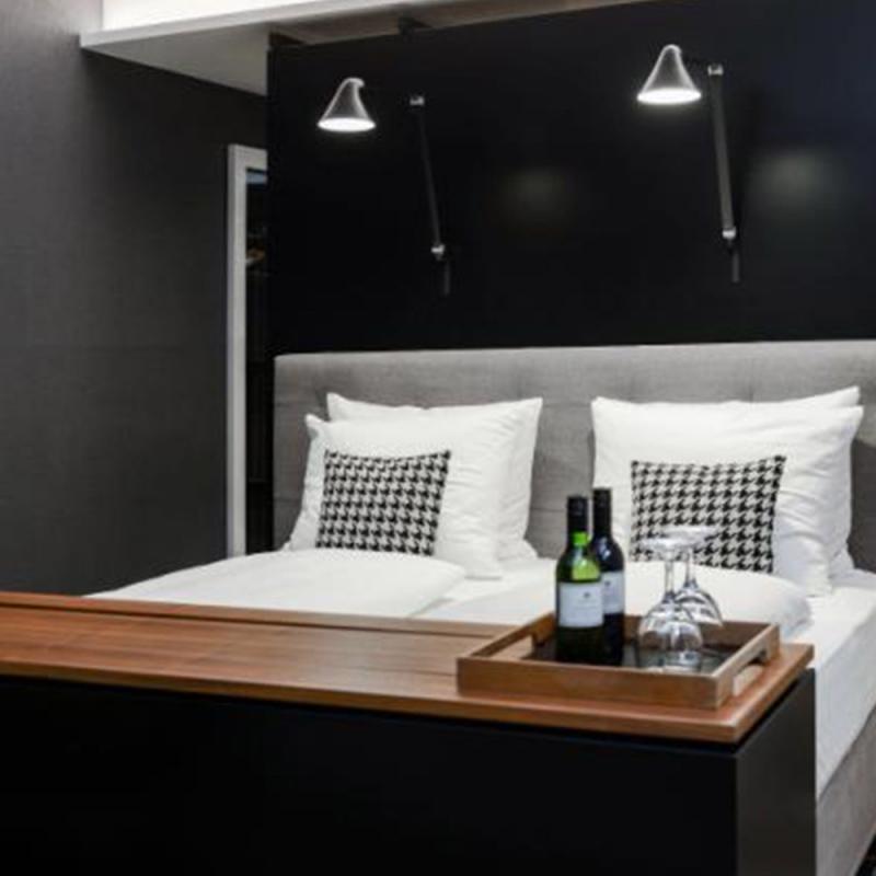 Aktion: Nur noch angezeigter Bestand verfügbar:  PHILIPS Master E27 LED Lampe Ultra Efficient 2,3W wie 40W 4000K neutralweißes Licht klar