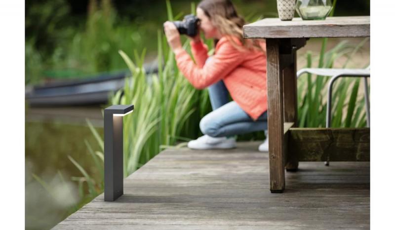 Philips Wegeleuchte Bustan in Anthrazit 6WW warmweißes Licht  IP44