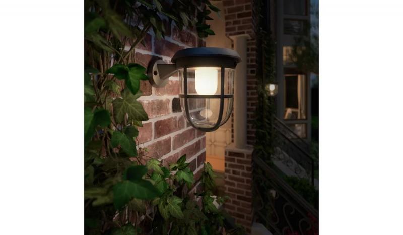 Philips ultraeffiziente Solar Outdoor Wandleuchte Radii mit Bewegungsmelder 1,3 W mit warmweißem Licht IP44