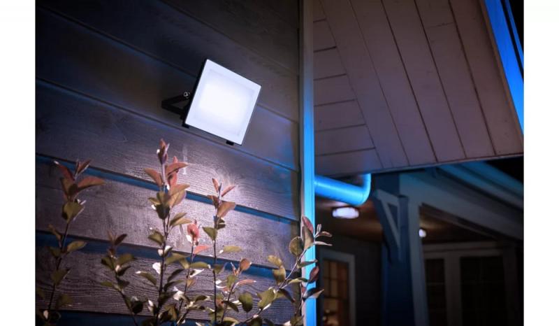 Philips Lois ultraeffizienter Flutlichtstrahler für den Außenbereich - 24 Watt, 5000K Tageslicht, Anthrazit