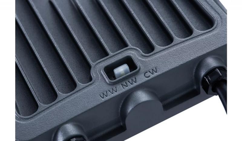 Philips LED-Scheinwerfer BVP167 10W IP65 umschaltbare Farbtemperatur warm- bis kaltweiß