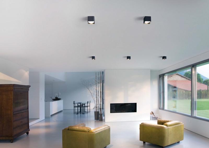 Helestra Quaderförmiger LED Deckenstrahler DORA in mattschwarz