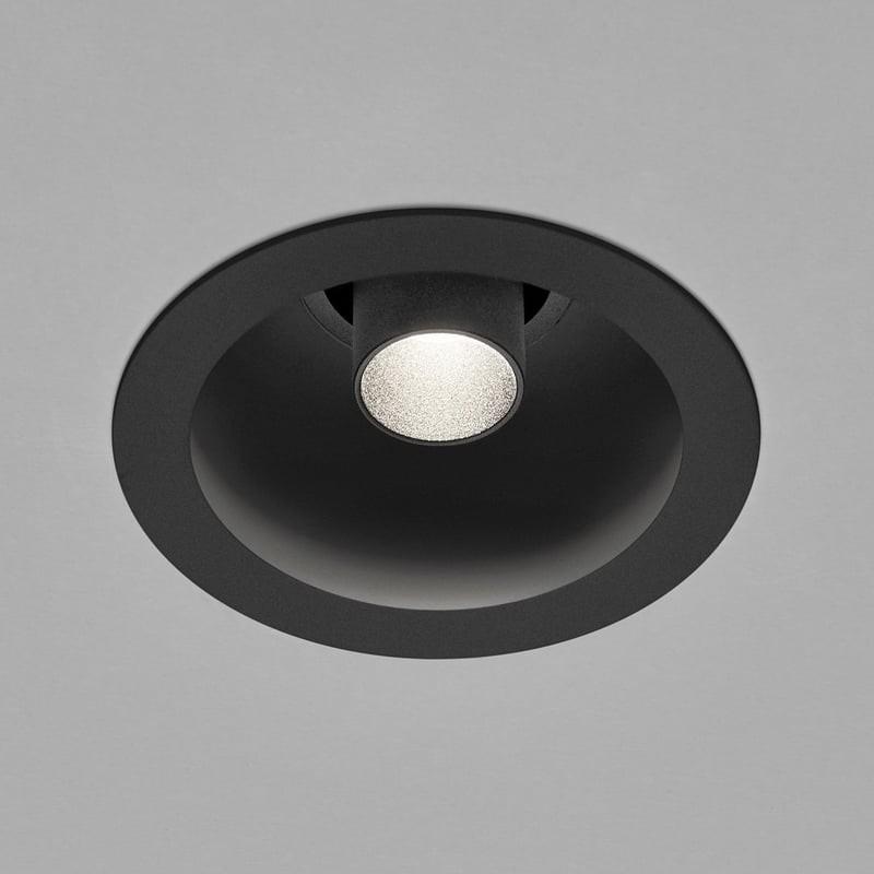 HELESTRA RUN LED Einbauleuchte 8 W 3000 K Warmweiß 295 lm 18° schwarz-schwarz, schwenkbar, IP30, Einbaudurchmesser 95 mm.