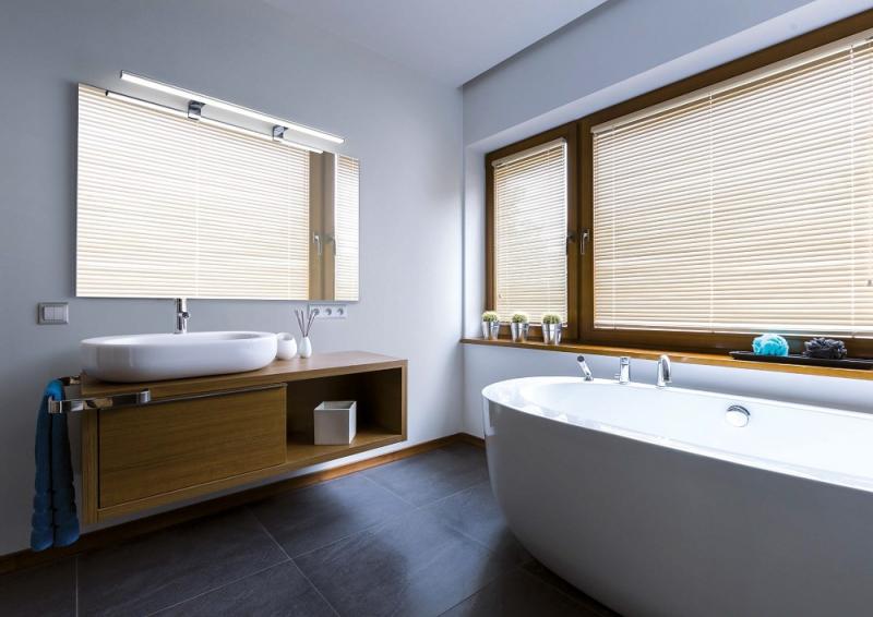 100cm Helestra GAIA LED Spiegel Aufsatzleuchte & Kleiderschrankleuchte mit Fernbedienung