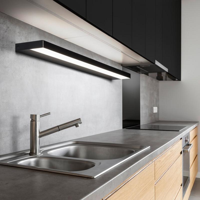 60cm Helestra SLATE LED Wandleuchte & Spiegelleuchte in matt Schwarz & Transparent satiniert