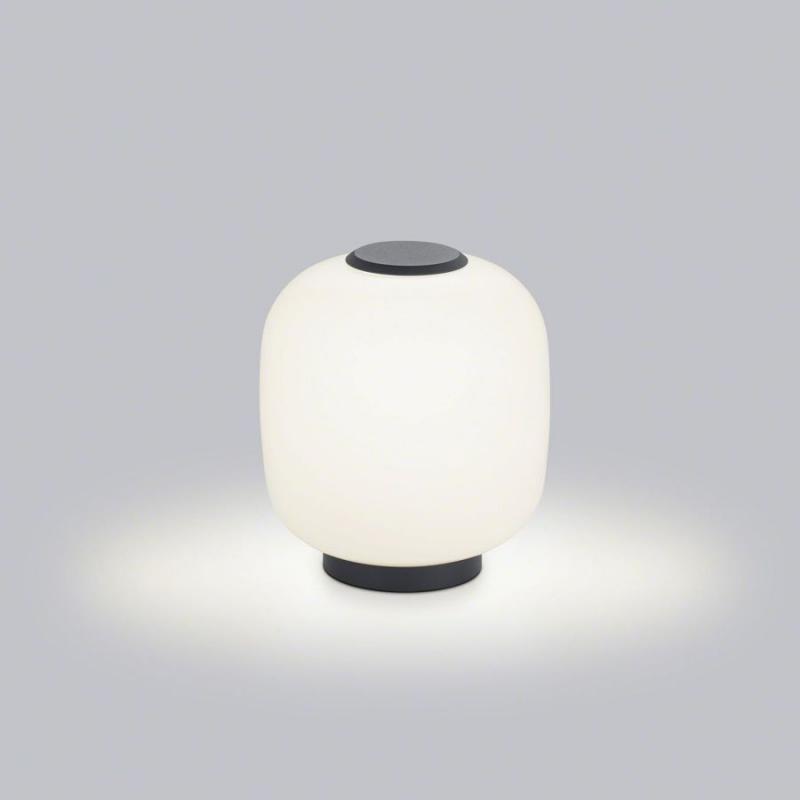 Helestra MILO Tischleuchte  mattschwarz mit Opalglas 270mm