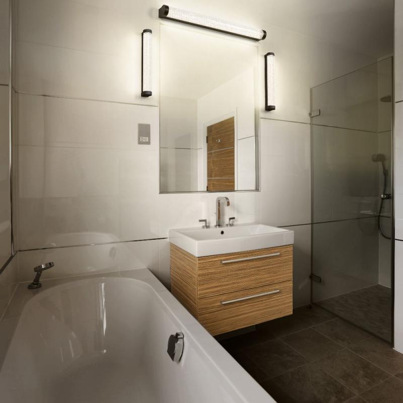 OSRAM Obris Tube Frost Glass Wandlampe & Spiegelleuchte fürs Badezimmer Click CCT Dimmbar 60CM IP44 Schwarz & blaseneffekt - mit umschaltbarer Farbtemperatur