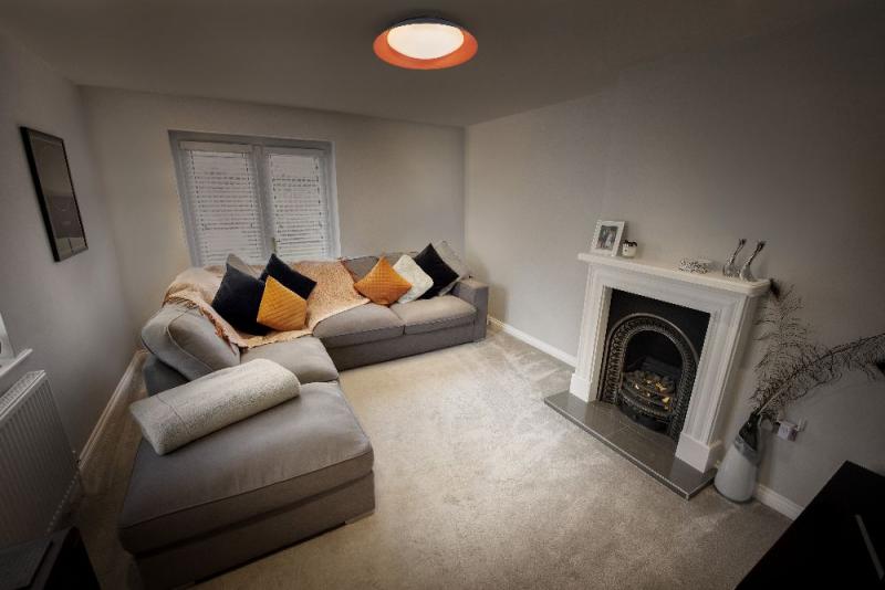 OSRAM Deckenleuchte Orbis Plate 35W Ø 43 cm - Dekorative Leuchte aus Stahl in Schwarz / Orange - dimmbar in drei Stufen durch wiederholtes Schalten