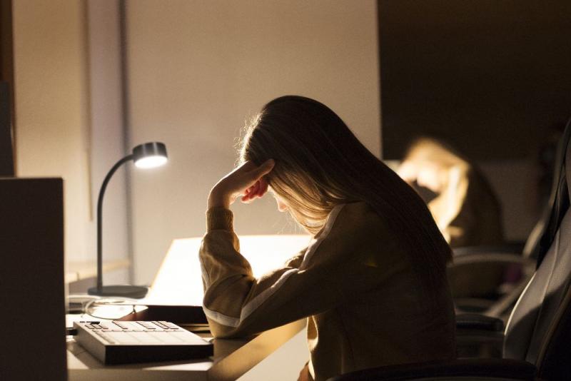 OSRAM LED Tischleuchte Office Line Desk Cylinder 4.8W CCT Tunable White  Dimmbar schwarz