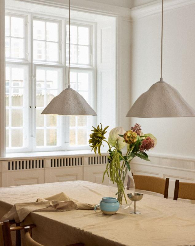 OSRAM Deckenleuchte Decor Lotus Leaf 1-flammig weiß aus Metall und Pappmaschee für E27