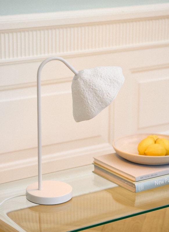 OSRAM Tischleuchte Decor Lotus Leaf weiß aus Metall und Pappmaschee dimmbar für E14