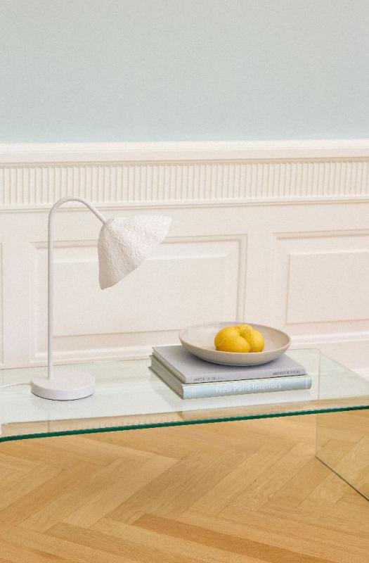 OSRAM Tischleuchte Decor Lotus Leaf weiß aus Metall und Pappmaschee dimmbar für E14