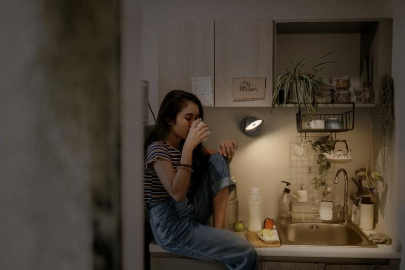 Osram Nightlux LED-Leuchte mit USB-Akku und Magnetplatte, als Nachtlicht oder Orientierungsleuchte  - dimmbar per Touch