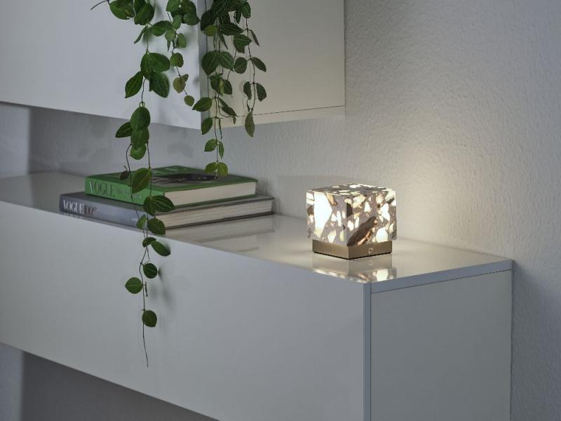 Osram Akku Tischleuchte Decor Gleam aus Terrazzo Stein dimmbar und mit veränerbarer Farbtemperatur (CCT) Beige