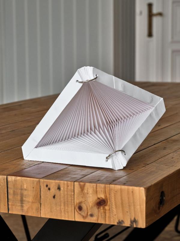 OSRAM Pendelleuchte Decor Paper Lantern Diamond - Dünnes, faltbares Papier, das ein warmes und angenehmes Licht im Leben schafft