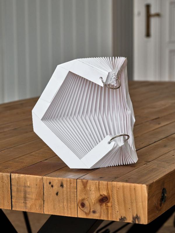 OSRAM Pendelleuchte Decor Paper Lantern Gem - Dünnes, faltbares Papier, das ein warmes und angenehmes Licht im Leben schafft