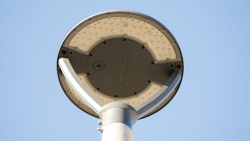 Ledvance LED Straßen- und Parkplatzbeleuchtung Urban Latern V 59W 3000-4000K IP66 schwarz - wählbare CCT und Wattageneinstellung