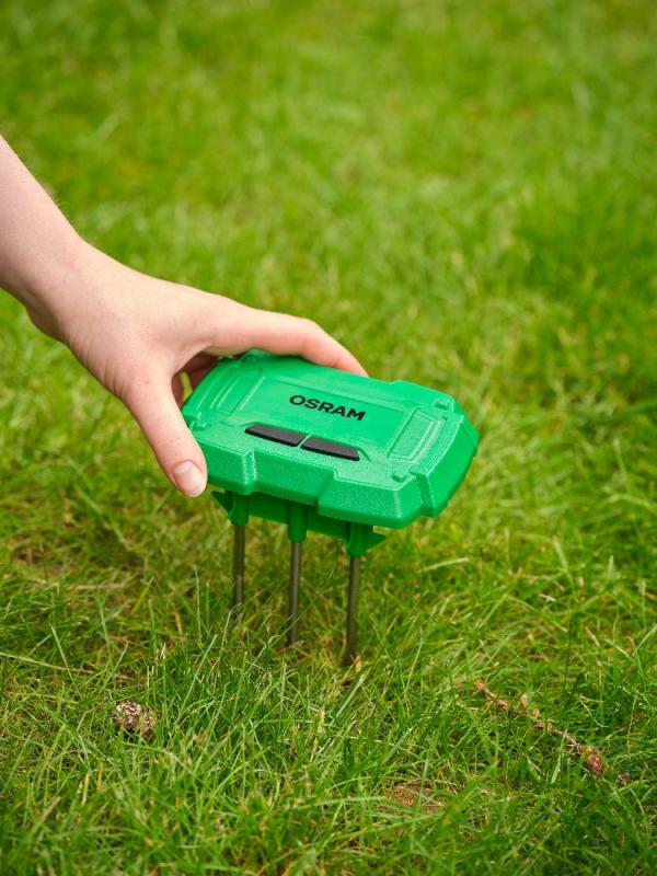 OSRAM SMART+ RF SOIL MOISTURE SENSOR Green - Misst die Bodenfeuchtigkeit sowie die Bodentemperatur und sendet die Daten automatisch an das SMART+ Bewässerungssteuergerät