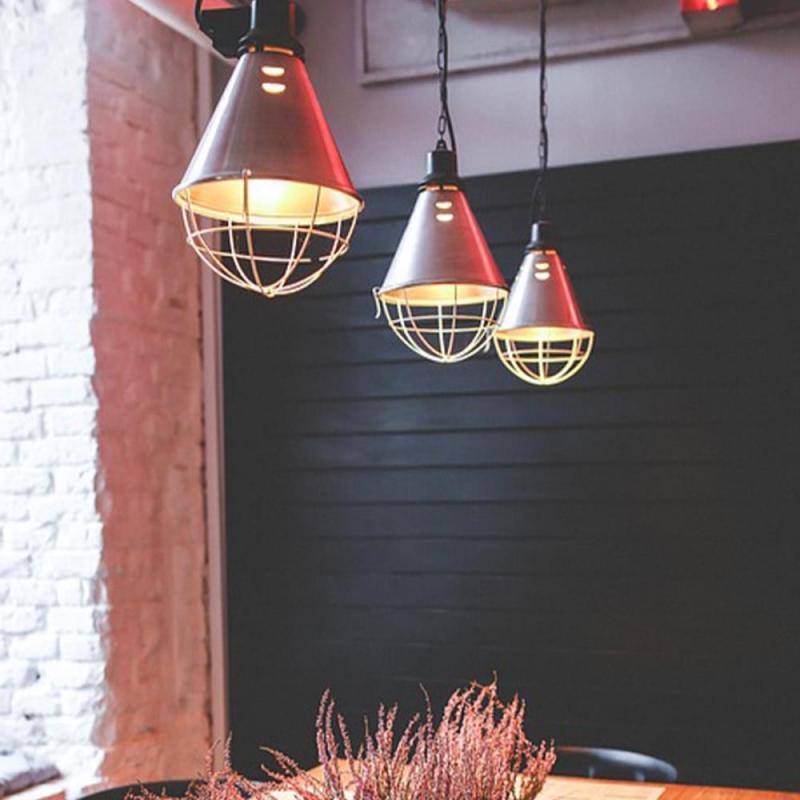 Ledvance E27 Sehr effiziente dimmbare LED Lampe Classic klar 8,2W wie 100W 2700K warmweißes Licht