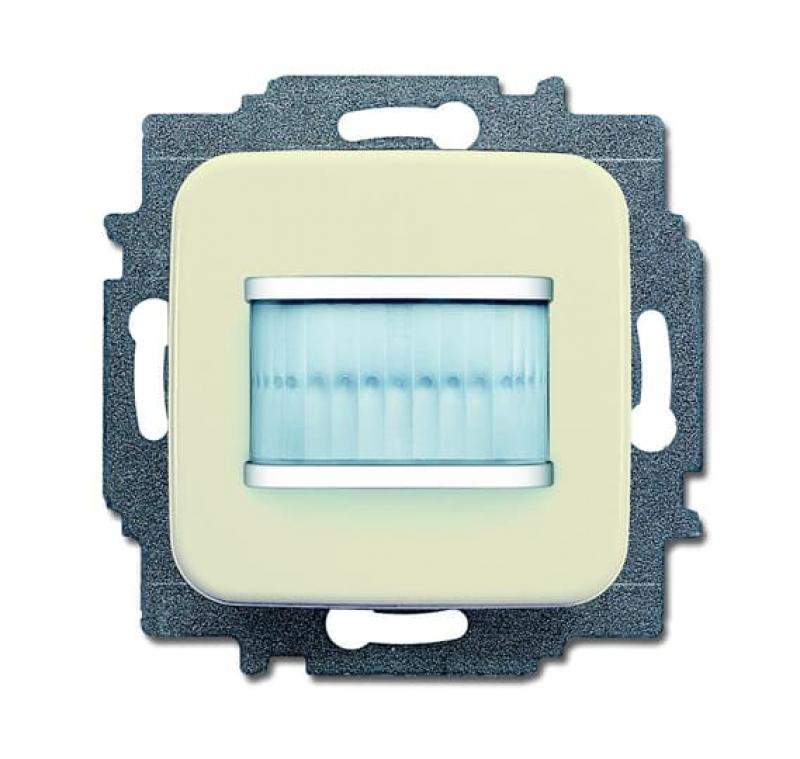 Busch-Jaeger 6215/1.1-212 Bewegungsmelder/Schaltaktor 1-fach für Busch-free@home®