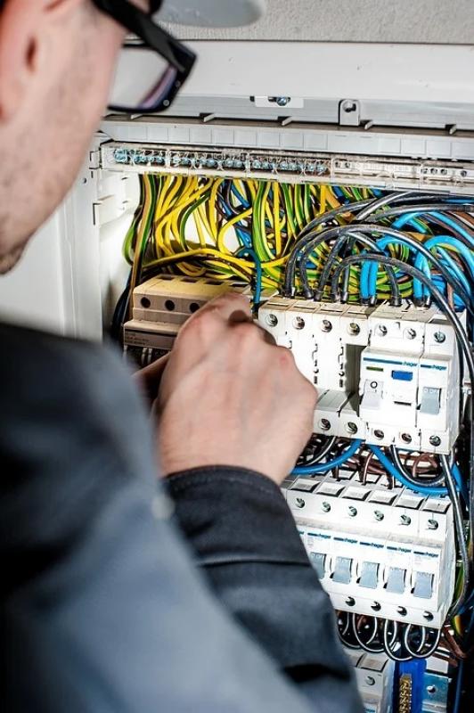 Günsan Visage 2-fach Rahmen Steckdosen Schalter Dimmer Dunkelsilber
