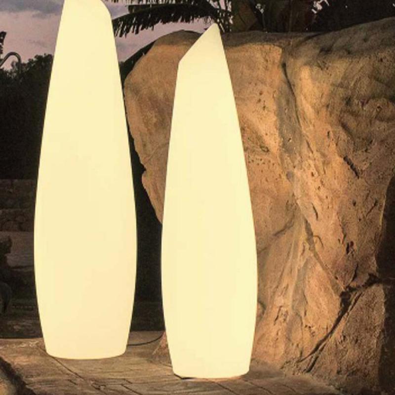 New Garden FREDO 140 Aussen Stehleuchte 230 V warmweißes Licht, 4m Kabel, IP44, 140 cm hoch