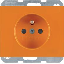 Berker 6765097014 Steckdose m SK-Stift LED erh. BS K.1 ora