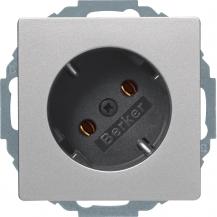 Berker 47276084 Steckdose SCHUKO 45° Q.x alu