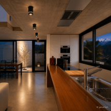 HELESTRA ROK LED Deckenleuchte 10 W 1020 lm 2700 K Warmweiß direkt/indirekt 20–60° dimmbar Schwarz-Gold