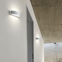 HELESTRA YONA 28/1427.25 LED Wandleuchte 15 W 1310 lm 3000 K Warmweiß CRI 90–100 Aluminium poliert Mattweiß