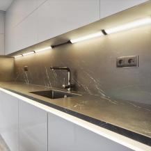 35cm OSRAM LED Lichtleiste Linear Angle Frameless Sensor Black - mit umschaltbarer Farbtemperatur