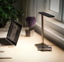 OSRAM Office Line Desk Banker Inductive Charging Schreibtischlampe 17W CCT Dimmbar Schwarz