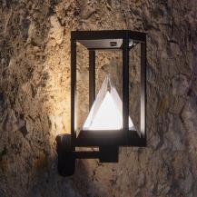 OSRAM Smart+ Bluetooth Solar LED Wandleuchte Alps in Laternenform mit Pyramidenlichtkegel & Multicolor & Sensor