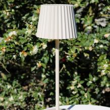 Lucide JUSTINE – wiederaufladbare Tischlampe Innen & Außen in Beige