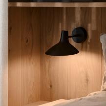 Design For The People Darci Short Wall Light Black – moderne Designer-Wandleuchte von Bjørn + Balle