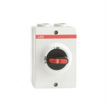 ABB OTP16HT3M25 Sicherheitsschalter im Kunststoffgehäuse 3-polig 7,5 kW 400 V mit schwarzem Griff, IP65 Einführung oben und unten