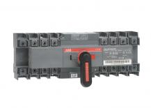 ABB OTM125F4CMA24D Lastumschalter mit Motor 4-polig 125 A, mit Griff für manuellen Betrieb Motorspannung Ue 24V DC/I-0-II