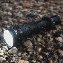 Armytek Predator Pro Pro White LED Taschenlampe akkubetrieben Magnet USB, Warmes Licht