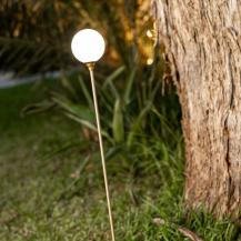 New Garden Solar Edspieß Gartenleuchte BRUNA  mit runder Opal Glaskugel - Solar - oder USB-Kabel aufladbar - Aktion: Nur noch angezeigter Bestand verfügbar