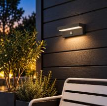 Philips myGarden Bustan IR LED-Außenwandleuchte 9 W 1000 lm 2700 K mit Bewegungsmelder Anthrazit IP44