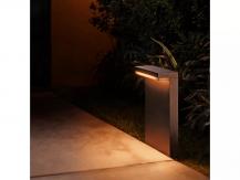 Philips Hue Nyro LED Wegeleuchte RGBW schwarz IP44 ZigBee White & Color Ambiance 40cm