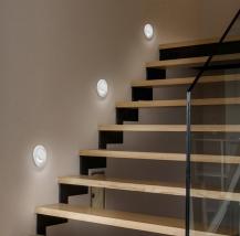 Helestra ONTO LED Wandeinbauleuchte in Mattweiß Treppenstufenbeleuchtung mit verstellbarem Lichtaustritt