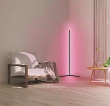 LEDVANCE SMART+ WIFI Corner Stehleuchte RGBW Farbwechsel speziell zur eindrucksvollen Eckenausleuchtung